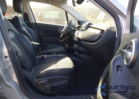 2016 Fiat 500X Trekking z USA, uszkodzony, nr VIN ZFBCFXCT8GP352967